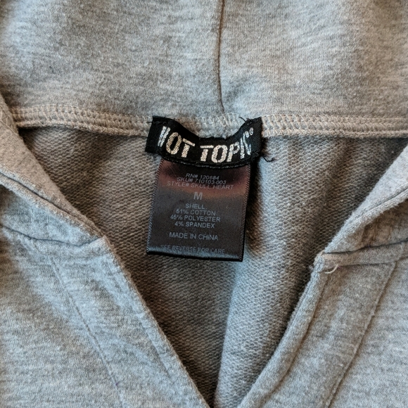 Hot Topic circa 2000 Skull Sweatshirt - Picture 3 of 4